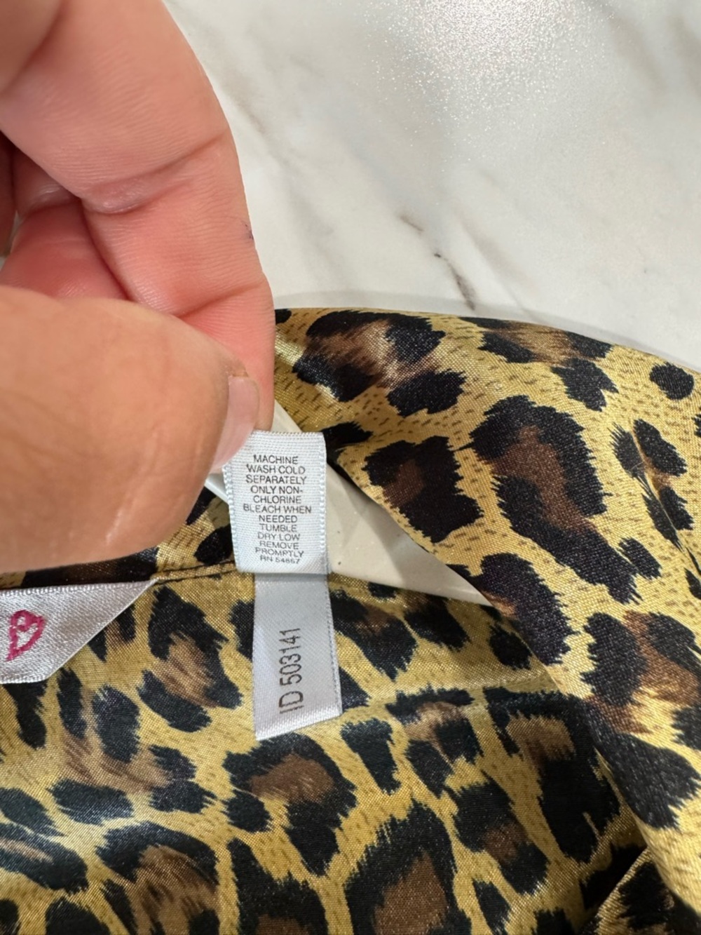 Victoria's Secret Women's Leopard Print Pajama Set Size M Top& Pants 2 Piece - Picture 9 of 11